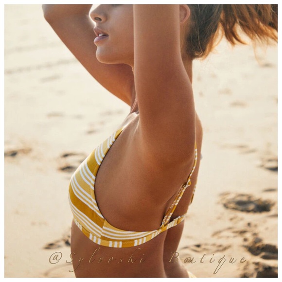 🌼Rhythm Trinidad Triangle Bikini Top & Bottom Set NWT - Picture 6 of 12